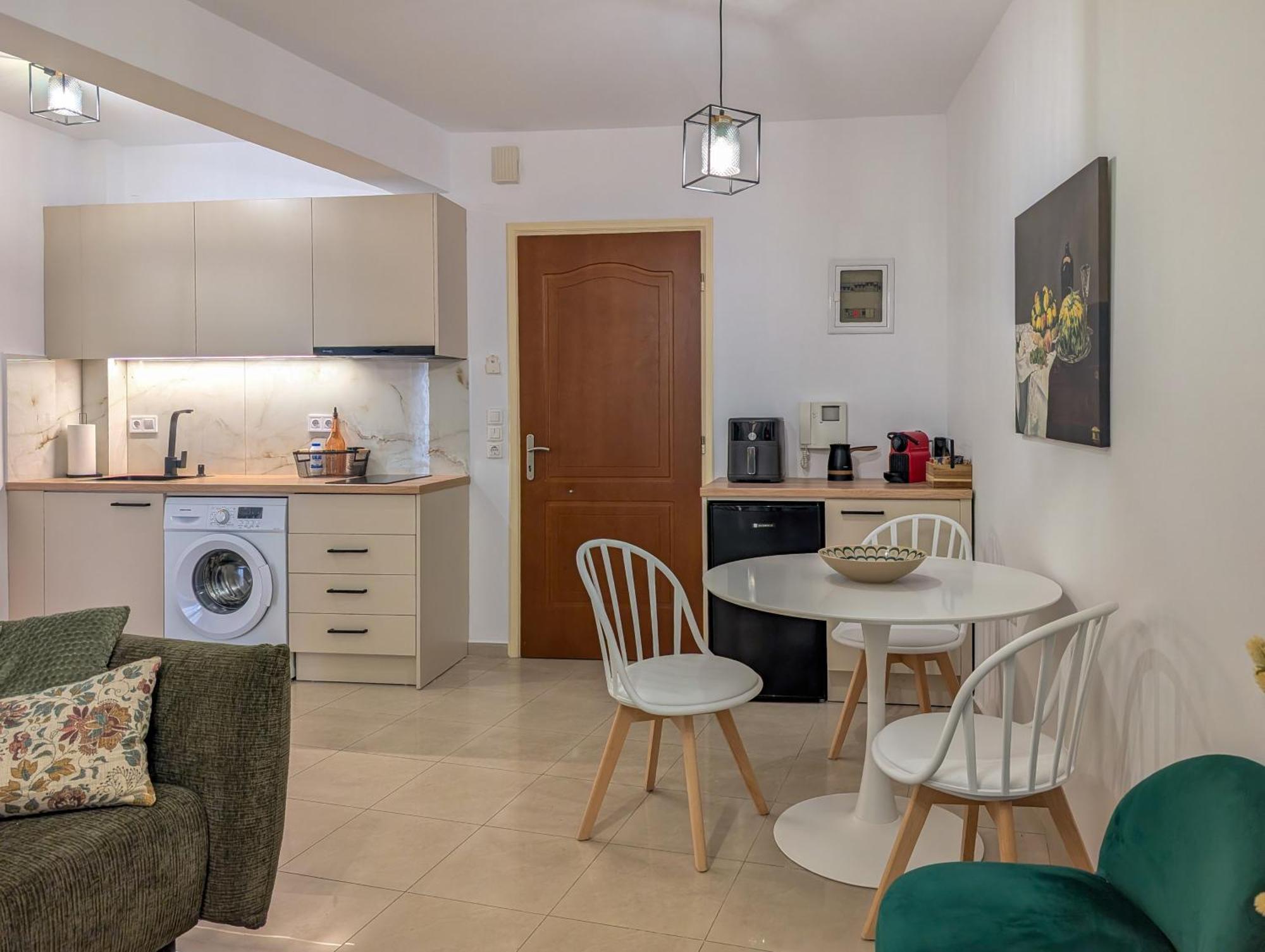 Xperience Central Apartments Heraklion  Exterior photo